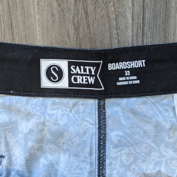 Salty Crew - Board shorts - Size 33 - Picture 3 of 4